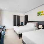 Golden Star Suite Hotel By Thg